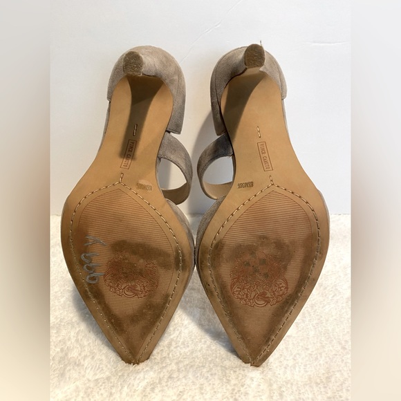 EUC Vince Camuto Carlotte Genuine Suede Pump- Size 8.5 - Picture 12 of 12